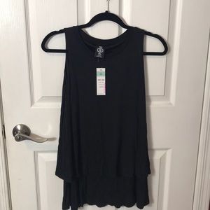 Agnes & Dora NWT Tiered Tunic. Xxs Black